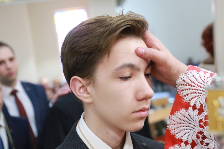 Bierzmowanie w Moszczenicy