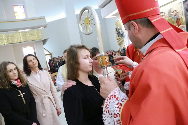 Bierzmowanie w Moszczenicy