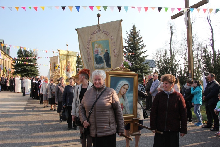 Powitanie ikony MB Częstochowskiej w Oporowie