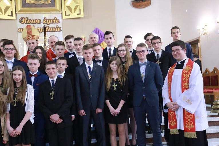 Bierzmowanie w Wielogłowach