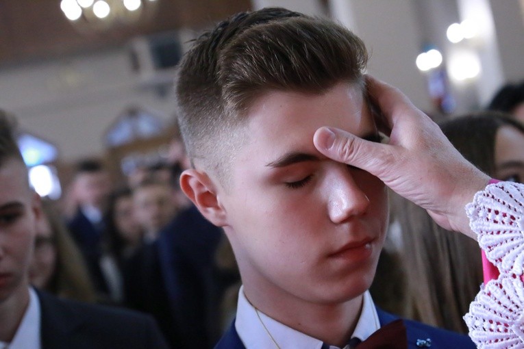 Bierzmowanie w Wielogłowach