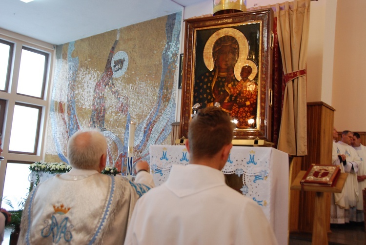 Powitanie ikony MB Częstochowskiej w Bedlnie