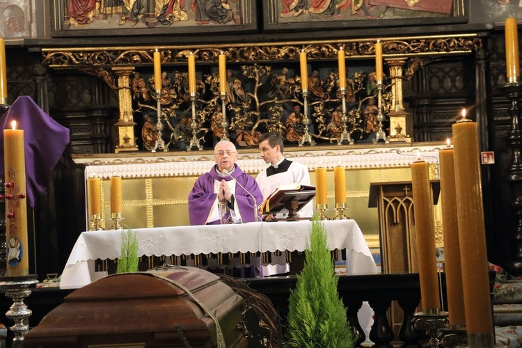 Pogrzeb ks. Stanisława Małysiaka - kościół Mariacki