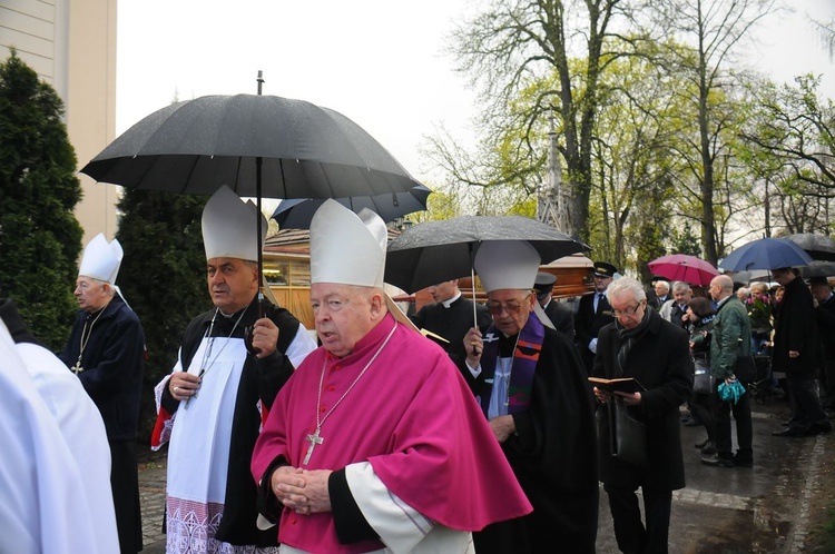 Pogrzeb ks. Stanisława Małysiaka