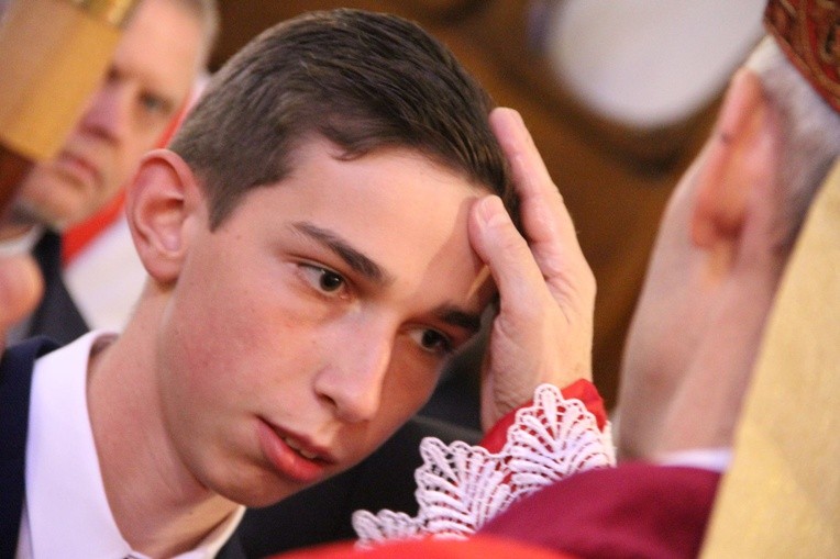 Bierzmowanie w bazylice św. Małgorzaty w Nowym Sączu cz. 1