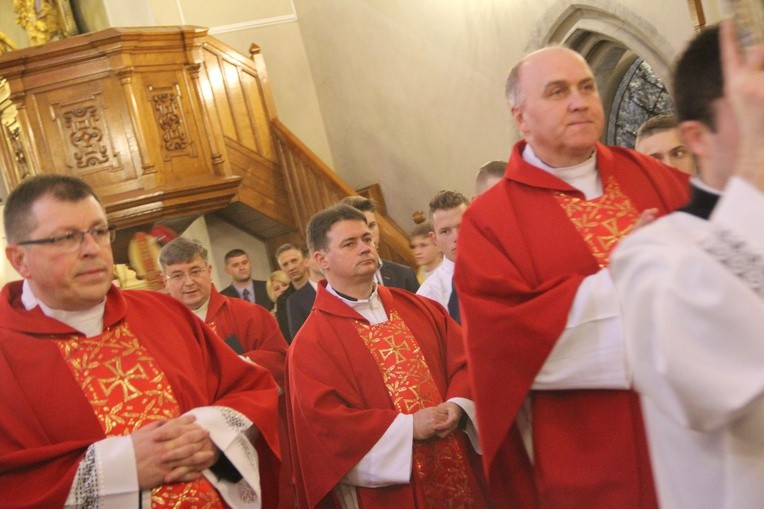 Bierzmowanie w bazylice św. Małgorzaty w Nowym Sączu cz. 1