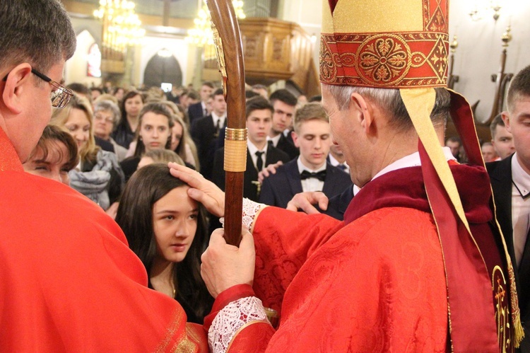 Bierzmowanie w bazylice św. Małgorzaty w Nowym Sączu cz. 2