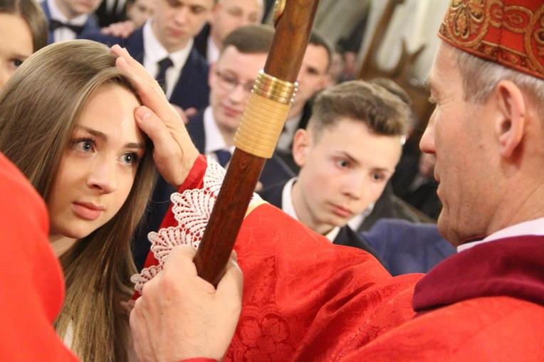 Bierzmowanie w bazylice św. Małgorzaty w Nowym Sączu cz. 2