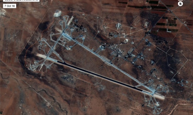 Świat o ataku USA na bazę lotniczą w Syrii