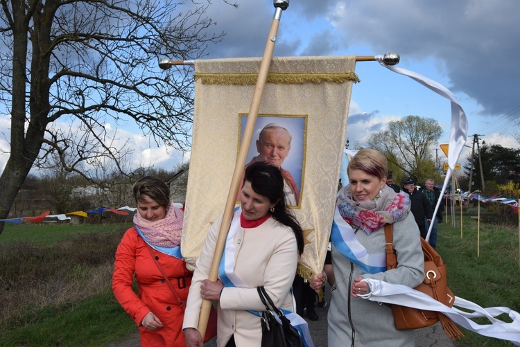 Powitanie ikony MB Częstochowskiej w Pleckiej Dąbrowie