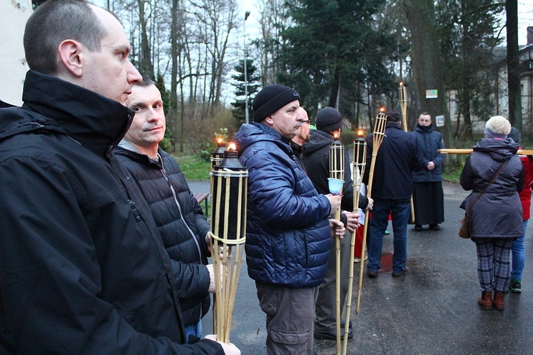 Miejska Droga Krzyżowa. Głuszyca