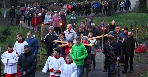 Miejska Droga Krzyżowa. Głuszyca