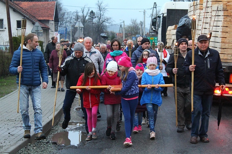 Miejska Droga Krzyżowa. Głuszyca