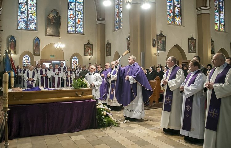 Pożegnanie śp. ks. Kunickiego cz. 1