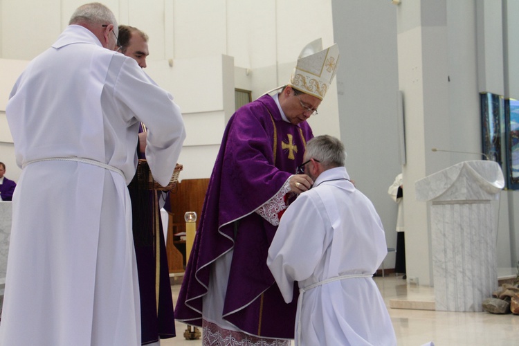 Błogosławieństwo nowych nadzwyczajnych szafarzy Eucharystii - 08.04.2017