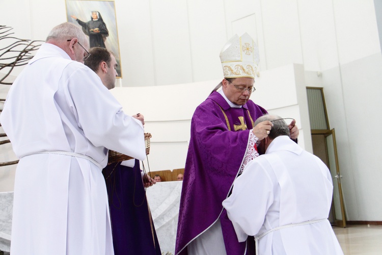 Błogosławieństwo nowych nadzwyczajnych szafarzy Eucharystii - 08.04.2017