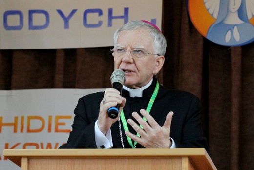 Abp Marek Jędraszewski na XV Forum Młodych