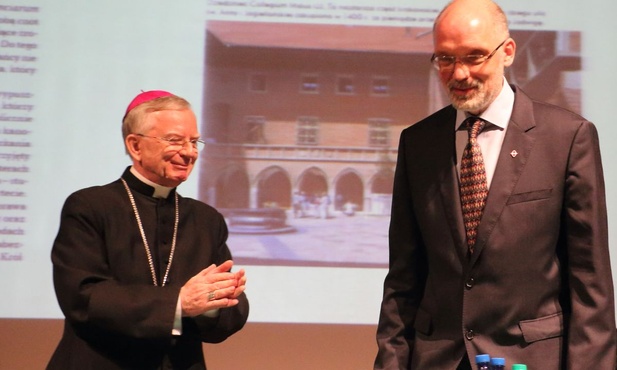 O "Królestwie zwycięskiego orła"