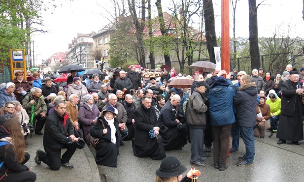 Krzyż na ulicach Bielska-Białej