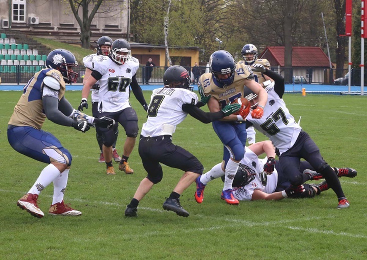 "Wilki Łódzkie" vs. "Kraków Football Kings"