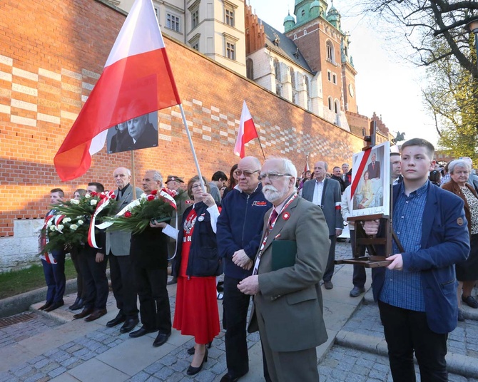 Rocznica katastrofy smoleńskiej - plac o. Adama Studzińskiego