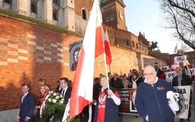 Rocznica katastrofy smoleńskiej - plac o. Adama Studzińskiego