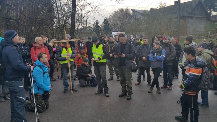 EDK Ostrowiec Świętokrzyski - Święty Krzyż