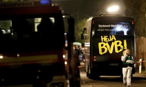 Prezes Borussi Dortmund Reinhard Rauball: "Poważny problem" z ręką Bartry
