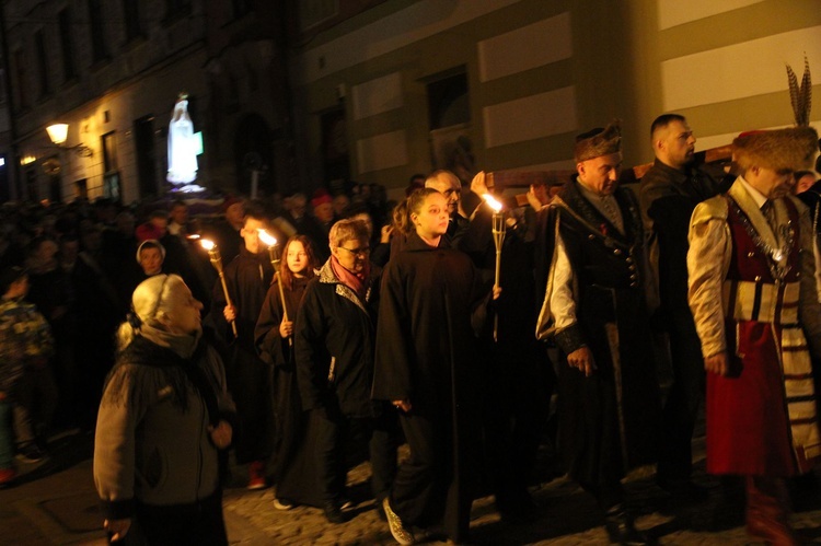 Droga Krzyżowa ulicami Tarnowa