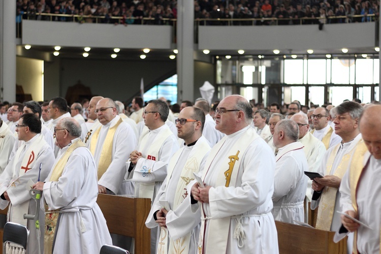 Msza Krzyżma w Łagiewnikach