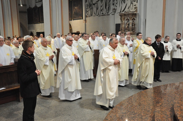 Msza Krzyżma w katedrze opolskiej