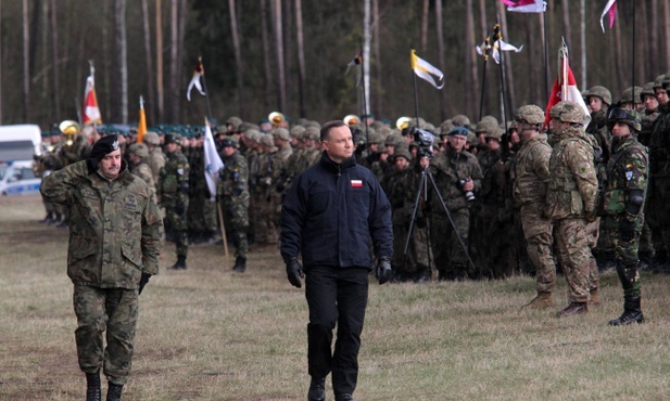 Prezydent podczas powitania wojsk NATO: to historyczny moment