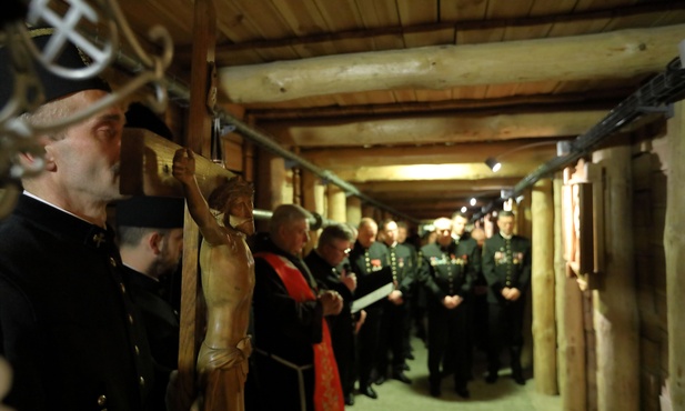 W głębi ziemi zajrzeli w głąb siebie