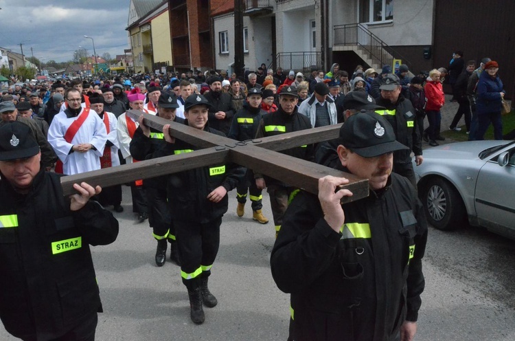 Droga Krzyżowa na Święty Krzyż