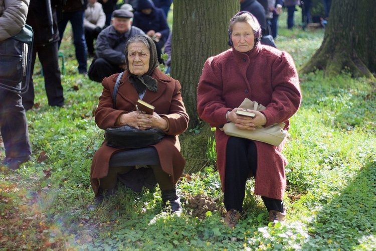 Droga Krzyżowa na kalwarii w Wielki Piątek