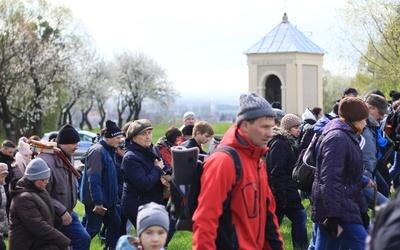 Droga Krzyżowa na kalwarii w Wielki Piątek