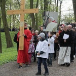 Nabożeństwo w dzikowskim parku