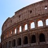 Droga Krzyżowa w Koloseum – bogata tradycja rozważań 14 stacji