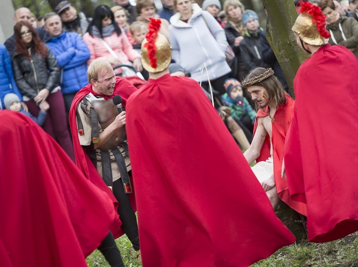 Wielkopiątkowe Misterium w Piekarach Śląskich