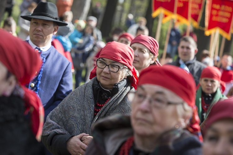 Wielkopiątkowe Misterium w Piekarach Śląskich