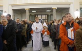 Liturgia Wielkiego Piątku w parafii NSPJ w Nowym Targu 