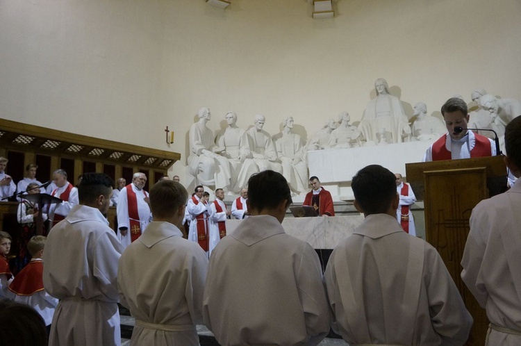 Liturgia Wielkiego Piątku w parafii NSPJ w Nowym Targu 