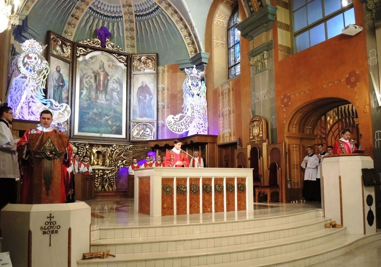 Wielki Piątek w katedrze św. Mikołaja