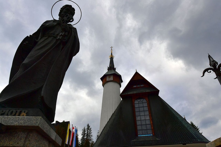 Groby Pańskie w zakopiańskich świątyniach 