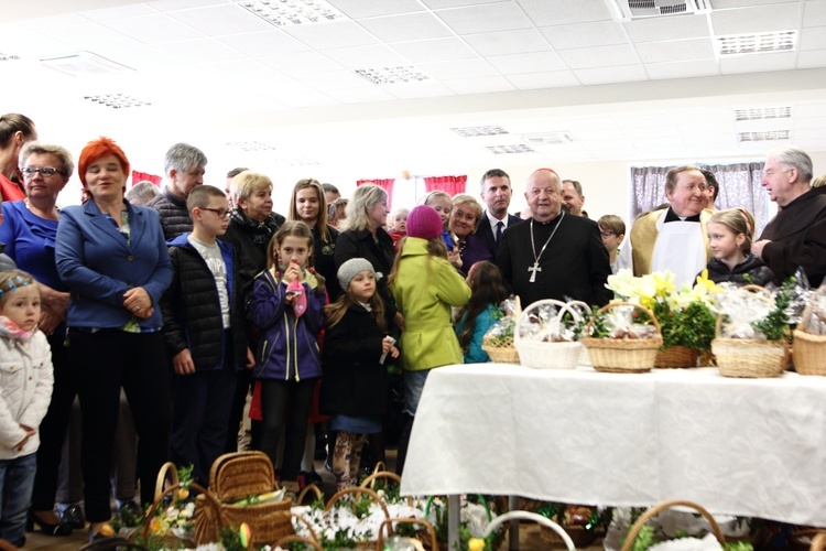 Poświęcenie pokarmów na Campus Misericordiae