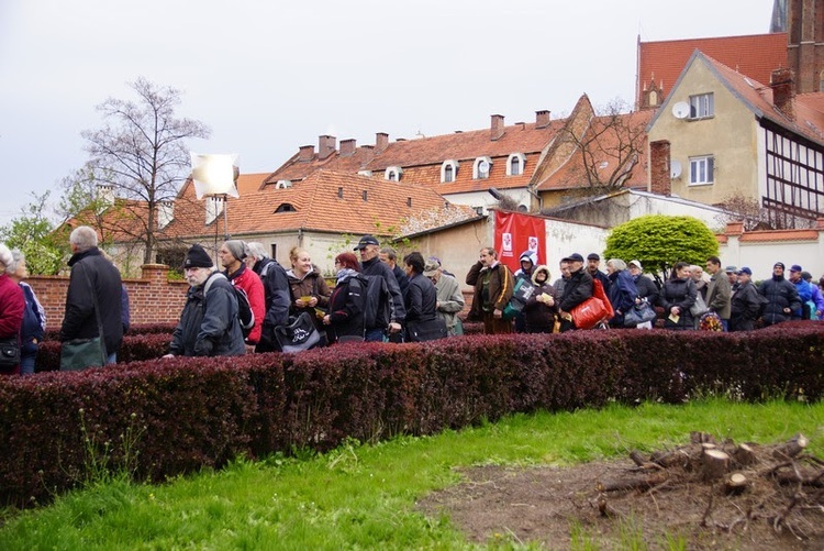 200 paczek dla najuboższych