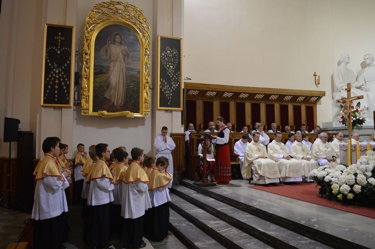 Liturgia Wielkiej Soboty w Nowym Targu - NSPJ