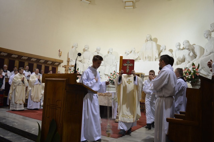 Liturgia Wielkiej Soboty w Nowym Targu - NSPJ