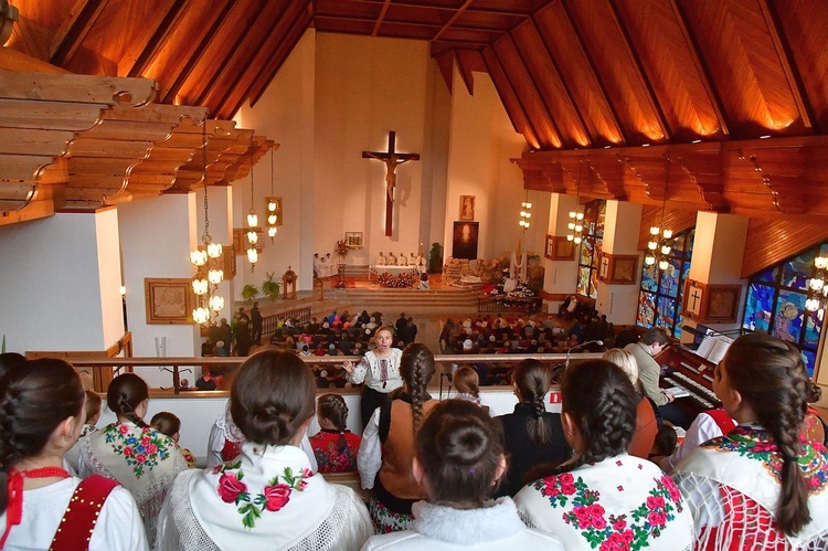 Liturgia Wielkiej Soboty w Zakopanem - św. Krzyż 