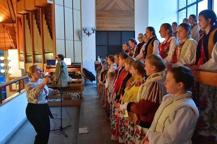 Liturgia Wielkiej Soboty w Zakopanem - św. Krzyż 